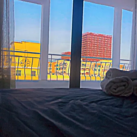 At 21 -apartment *